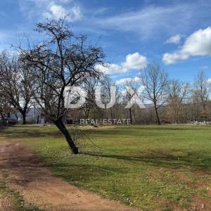 ISTRA, LABIN - Savršeno građevinsko zemljište za gradnju Vaše oaze mira