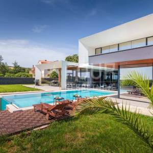 Istra, Ližnja, moderna vila s bazenom