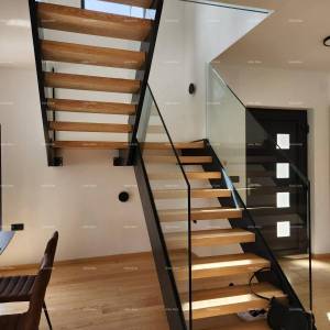 Istra, Ližnjan, 1 km do centra Medulina, nova moderna kuća sa bazenom za odmor.