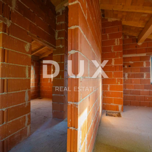  ISTRA, LIŽNJAN Građevinsko zemljište s kućom u ROH BAU izvedbi!