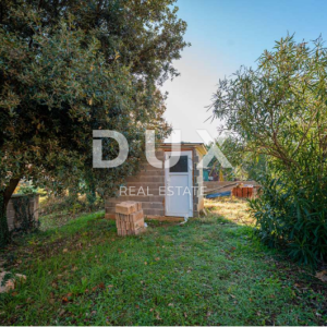  ISTRA, LIŽNJAN Građevinsko zemljište s kućom u ROH BAU izvedbi!