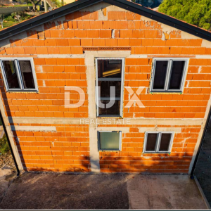  ISTRA, LIŽNJAN Građevinsko zemljište s kućom u ROH BAU izvedbi!