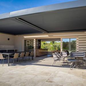 Istra, luksuzna novoizgrađena vila s bazenom, parcela 5.764m2