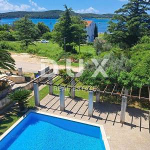 ISTRA, MEDULIN - 2SS+DB stan s pogledom na more i bazenom u ekskluzivnoj ponudi naše agencije