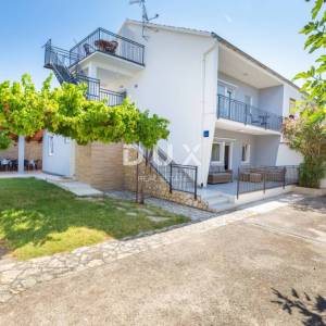 ISTRA, MEDULIN - Kuća s 3 stambene jedinice blizu mora!