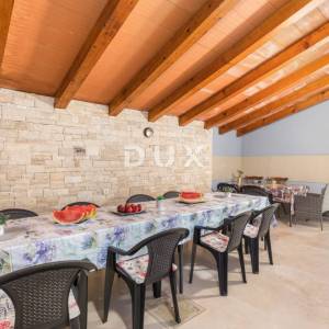 ISTRA, MEDULIN - Kuća s 3 stambene jedinice blizu mora!