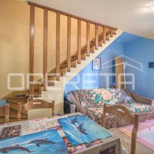 Istra, Medulin, PRILIKA! Kuća u centru Medulina