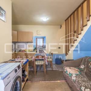 Istra, Medulin, PRILIKA! Kuća u centru Medulina