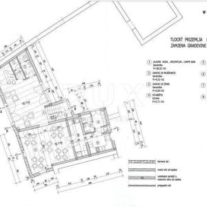 ISTRA, MOMJAN – Atraktivno zemljište s pogledom i kamenim objektima