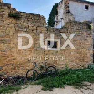 ISTRA, MOMJAN – Atraktivno zemljište s pogledom i kamenim objektima