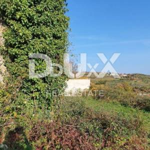 ISTRA, MOMJAN – Autentični kameni objekt s prekrasnim pogledom