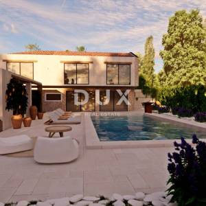 ISTRA, MOTOVUN - Zemljište s građevinskom dozvolom i atraktivnim projektom