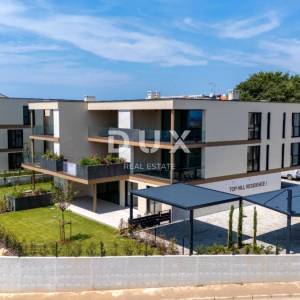 ISTRA, NOVIGRAD - Luksuzan stan s vrtom u novogradnji