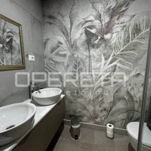 Istra, područje Poreča – Predivan stan s pogledom na more na prodaju