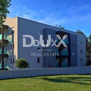 ISTRA, POREČ - Moderan stan s vrtom i terasama