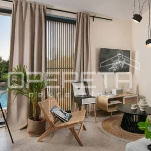 Istra, Poreč okolica - Moderna prizemnica s bazenom i krovnom terasom