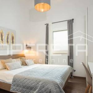 Istra, Poreč okolica- moderna dvojna kuća s bazenom