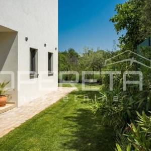 Istra, Poreč okolica- moderna dvojna kuća s bazenom