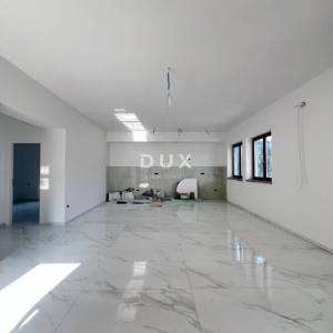 ISTRA, POREČ - Prostrani renovirani stan s vrtom! 