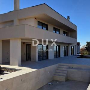 ISTRA, POREČ - Suvremena kuća s bazenom