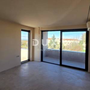 ISTRA, POREČ - Suvremena kuća s bazenom