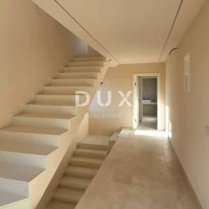 ISTRA, POREČ - Suvremena kuća s bazenom