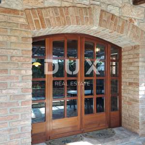 ISTRA, POREČ, VABRIGA - obnovljena kamena kuća s bazenom