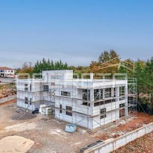 ISTRA, POREČ - Visokokvalitetni stan u prizemlju s vrtom u novogradnji 