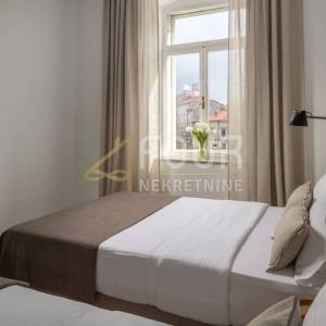 Istra, Pula, 2s+db, prekrasan stan u centru