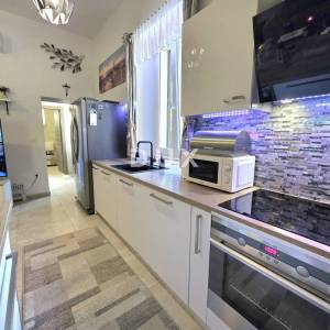 ISTRA, PULA – 3SS+DB stan s vrtom na Stoji, blizu mora