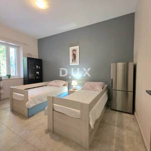 ISTRA, PULA – 3SS+DB stan s vrtom na Stoji, blizu mora