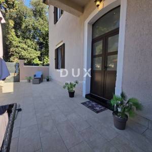 ISTRA, PULA – 3SS+DB stan s vrtom na Stoji, blizu mora