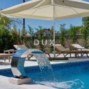 ISTRA, PULA (okolica) - Prekrasna nova uređena vila u neposrednoj blizini grada!