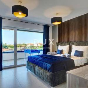 ISTRA, PULA (okolica) - Prekrasna nova uređena vila u neposrednoj blizini grada!