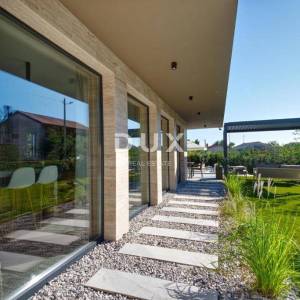 ISTRA, PULA (okolica) - Prekrasna nova uređena vila u neposrednoj blizini grada!