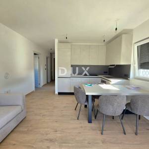 ISTRA, PULA – Prizemni 2SS+DB stan u novogradnji s terasom, dvorištem i privatnim bazenom