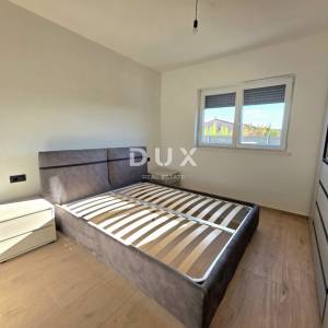 ISTRA, PULA – Prizemni 2SS+DB stan u novogradnji s terasom, dvorištem i privatnim bazenom