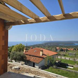 ISTRA – RABAC Mediteranska kuća s bazenom i pogledom na more