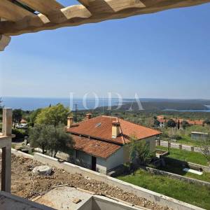 ISTRA – RABAC Mediteranska kuća s bazenom i pogledom na more