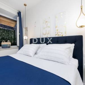 ISTRA, ROVINJ – Ekskluzivan stan u povijesnoj palači, 50 m od mora