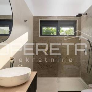 Istra, Rovinj okolica-moderna prizemnica 3 km od mora