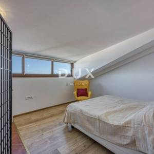 ISTRA, ROVINJ - Penthouse 75,40 m2 u starom gradu s pogledom na more!