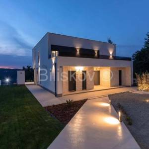 Istra, samostojeća luksuzna vila s bazenom 