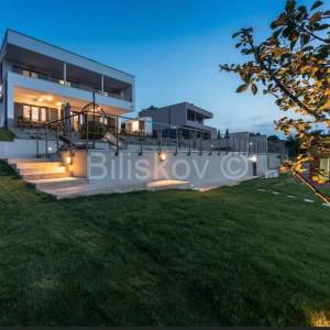 Istra, samostojeća luksuzna vila s bazenom 