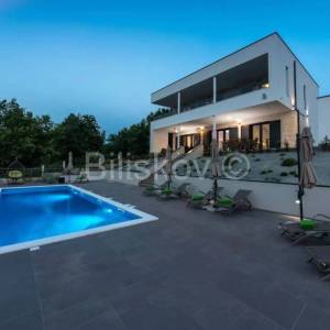 Istra, samostojeća luksuzna vila s bazenom 