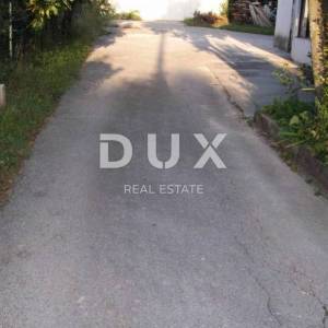 ISTRA, SAVUDRIJA - Dvije kuće s garažama + građevinsko zemljište - 200 m OD MORA!!