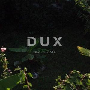 ISTRA, SAVUDRIJA - Dvije kuće s garažama + građevinsko zemljište - 200 m OD MORA!!