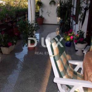 ISTRA, SAVUDRIJA - Dvije kuće s garažama + građevinsko zemljište - 200 m OD MORA!!