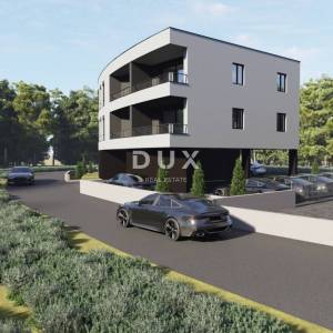 ISTRA, ŠTINJAN - Građevinsko zemljište s građevinskom dozvolom za modernu zgradu od 7 stanova, na svega 500m od plaža