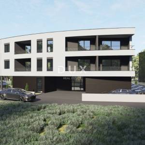 ISTRA, ŠTINJAN - Građevinsko zemljište s građevinskom dozvolom za modernu zgradu od 7 stanova, na svega 500m od plaža